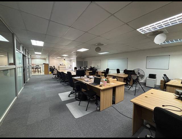 420M² WAREHOUSE TO LET IN BELLVILLE SOUTH INDUSTRIA